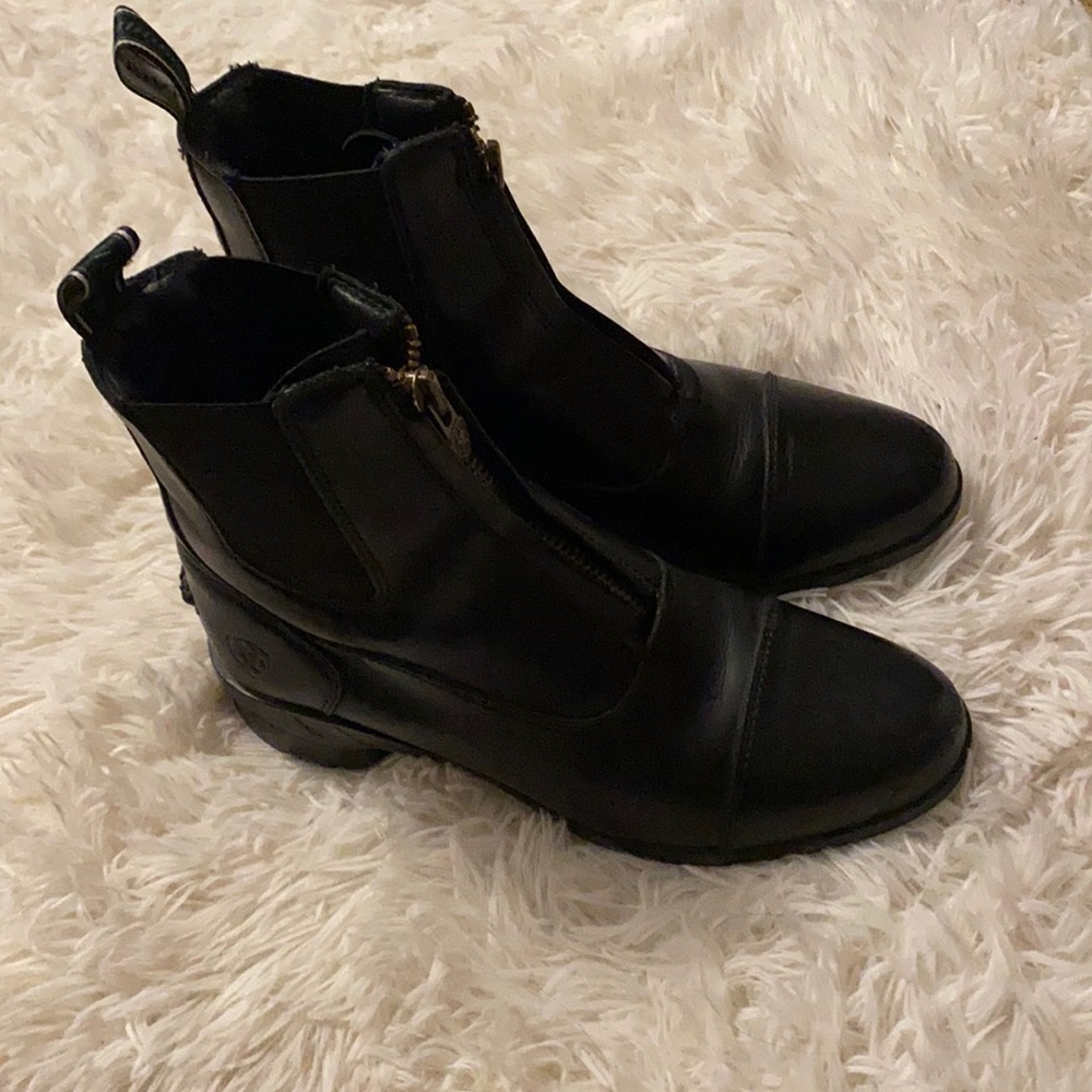 Ariat Black Leather Zip Front Ankle Riding Boots